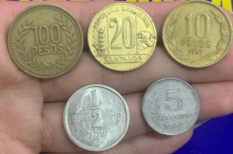 Kit 5 Moedas 100 Pesos, 20 Centavos, 10 Pesos 1 estrangera e 5 Centavos 1972