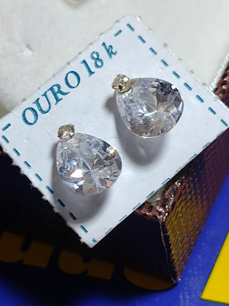 Brincos Zircônias 7 mm Ouro 18 Kilates Peso 1.40 Gramas