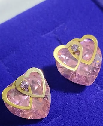 Brincos Ouro 18 Kilates Coração Pedra Zicônia Peso 5.40 Gramas 12 mm