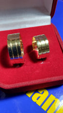 Par Alianças Lisas com Riscos Ouro 18 Kilates Casamento