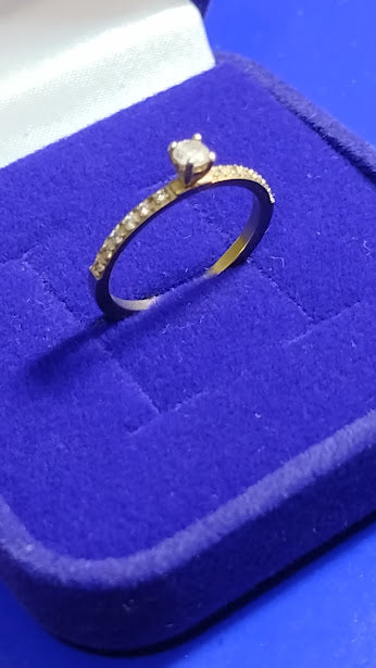 Anel Ouro 18 Kilates Pedras Zircônias Peso 2 Gramas
