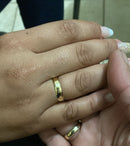 Alianças de Ouro 18 kilates 5 gramas 4 mm Maciça Par Reta com Kina