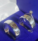 Par de alianças Prata 6 mm Reta com Kina e Solitário