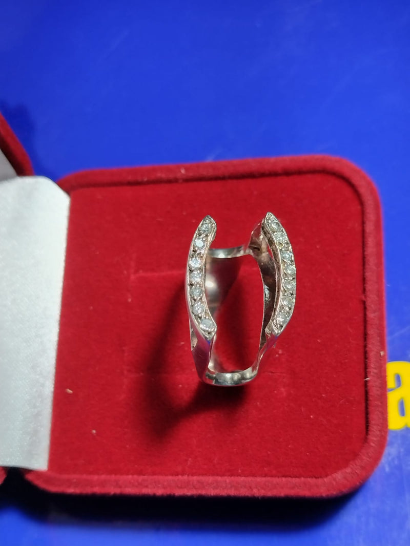 Anel Prata 950 Modelo Aberto Pedras Zircônias 6.30 Gramas Topo 27 mm x 15 mm