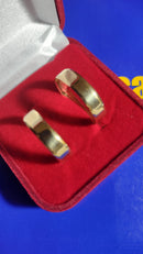 Alianças Par Casamento Ouro 18 Kilates 8 Gramas Boleadas Com Kina 7 mm Chanfrada