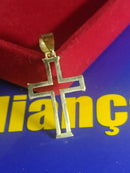 Pingente 21 mm  Vazada Cruz Ouro 18 Kilates 1.20 Gramas Maciça
