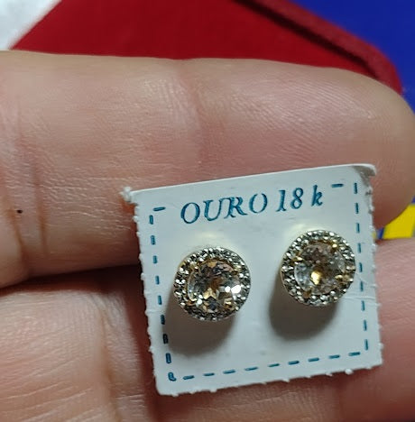 Par Brincos Zircônias 7 mm Ouro 18 Kilates Peso 1.9 Grama