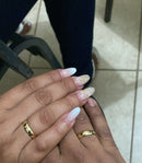 Alianças de Ouro 18 kilates 5 gramas 4 mm Maciça Par Reta com Kina