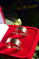 Aliança Retas Ouro 18 kilates Par 10,20 Gramas Com Risco 8 mm