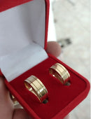 Aliança Retas Ouro 18 kilates Par 10,20 Gramas Com Risco 8 mm