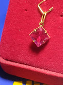 Pingente Vermelho Cor Rubi Zircônia 9 mm Ouro 18 Kilates Peso 0.70 Grama