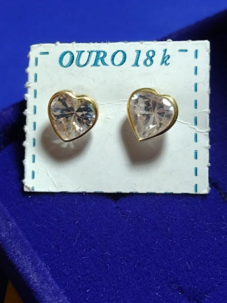 Brincos  Coração Zircônias 6 mm Ouro 18 Kilates Peso 0.80 Grama