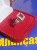 Anel Formatura Feminino Aro Tlipo Colação de Grau Todo Prata Cabeça 12 mm x 10 mm Todos todos os Cursos Zircônias