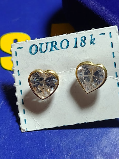 Brincos  Coração Zircônias 6 mm Ouro 18 Kilates Peso 0.80 Grama