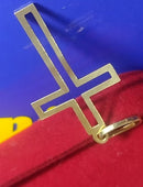 Pingente  Vazada Maciça Cruz Ouro 18 Kilates 1.50 Gramas 35 mm Vazada Maciça