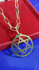 Pingente Estrela de Davi Ouro 18 kilates Peso 4 Gramas 35 mm Maciço