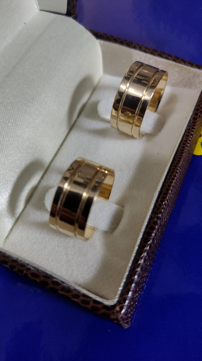 Alianças 8 mm Ouro 18 kilates 10 Gramas Com Risco