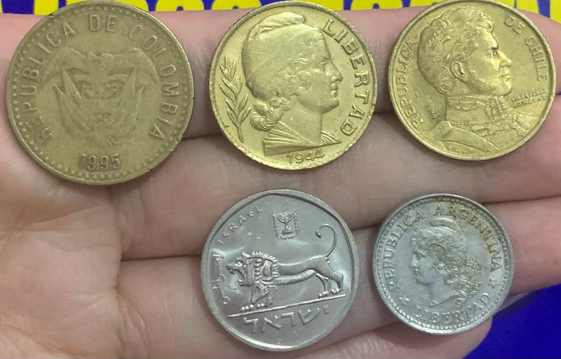 Kit 5 Moedas 100 Pesos, 20 Centavos, 10 Pesos 1 estrangera e 5 Centavos 1972