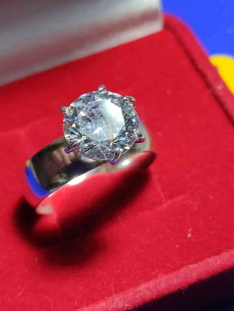 Anel Prata 950 Solitário  Aro 7 mm Pedra Zircônia 10 mm 7.20 Gramas Temos todas cores de Pedras