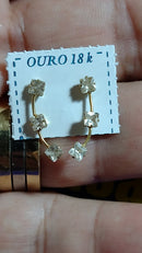 Brincos  Ouro 18 Kilates Amarelo Peso 1 Grama Medidas 18 x 3 mm