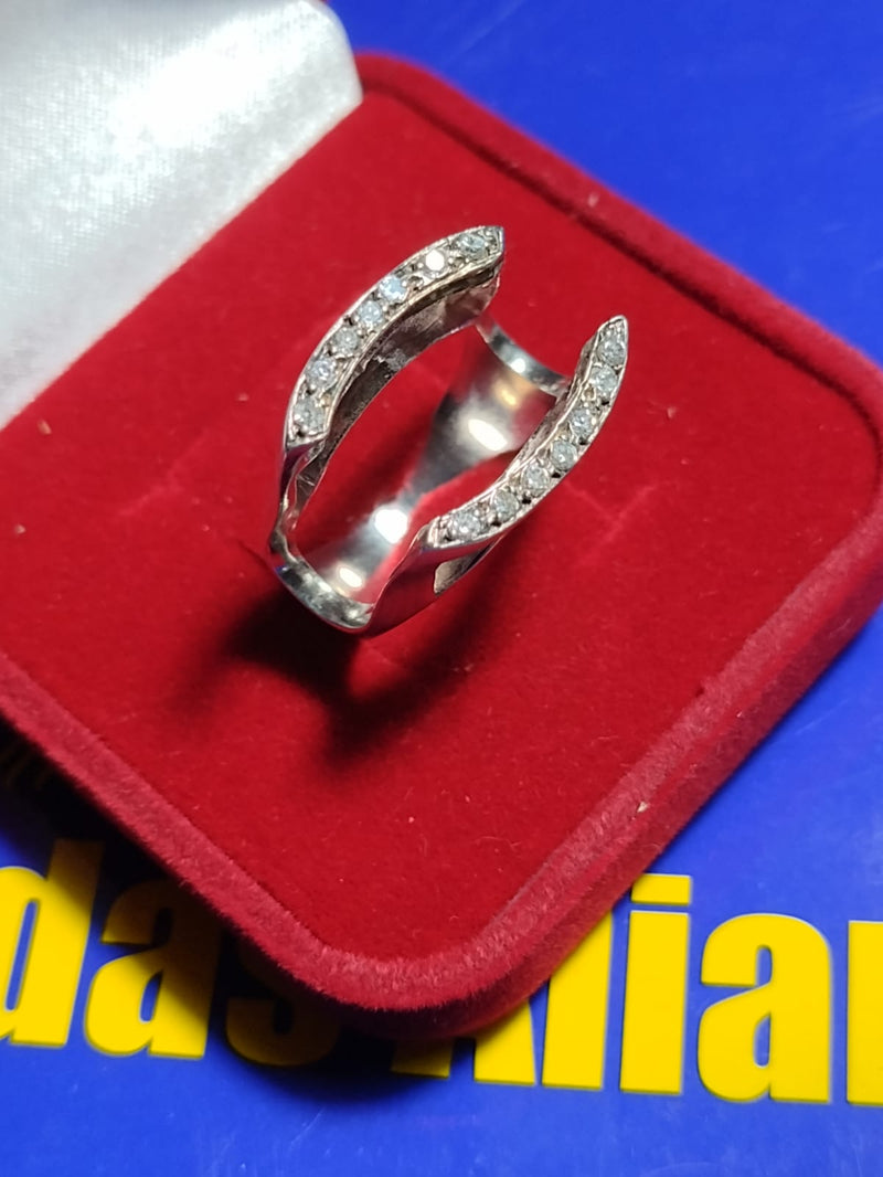 Anel Prata 950 Modelo Aberto Pedras Zircônias 6.30 Gramas Topo 27 mm x 15 mm