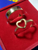 1 Aliança de Ouro 18 kilates 5 gramas 6 mm mais Anel coração com 2 gramas  Maciça