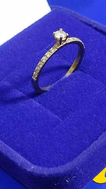 Anel Ouro 18 Kilates Pedras Zircônias Peso 2 Gramas