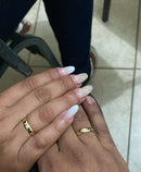 Alianças de Ouro 18 kilates 5 gramas 4 mm Maciça Par Reta com Kina