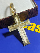 Pingente Cruz Fosca Ouro 18 K 4.00 Gr 36 mm Maciça