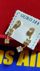 Brincos  Ouro 18 Kilates Amarelo Peso 1 Grama Medidas 18 x 3 mm