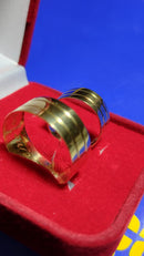 Alianças Noivado Casamento Ouro 18 kilates Par Tradicional Ouro Amarelo 14 Gramas Com Risco ou sem Risco 8 mm