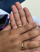 Alianças de Ouro 18 kilates 5 gramas 4 mm Maciça Par Reta com Kina