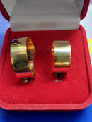 Alianças Par Ouro 18 Kilates 9 Gramas 8 mm Maciça