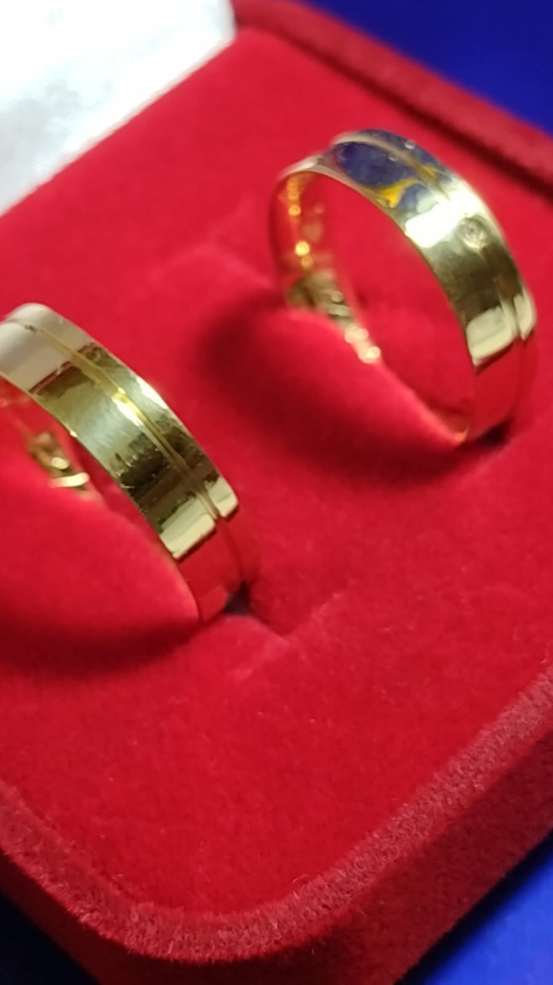 Alianças Casamento 7 mm Retas 8 Gramas Alianças Para Noivado e Casamento Ouro 18 Kilates Pedra Zircônia 2.5 mm